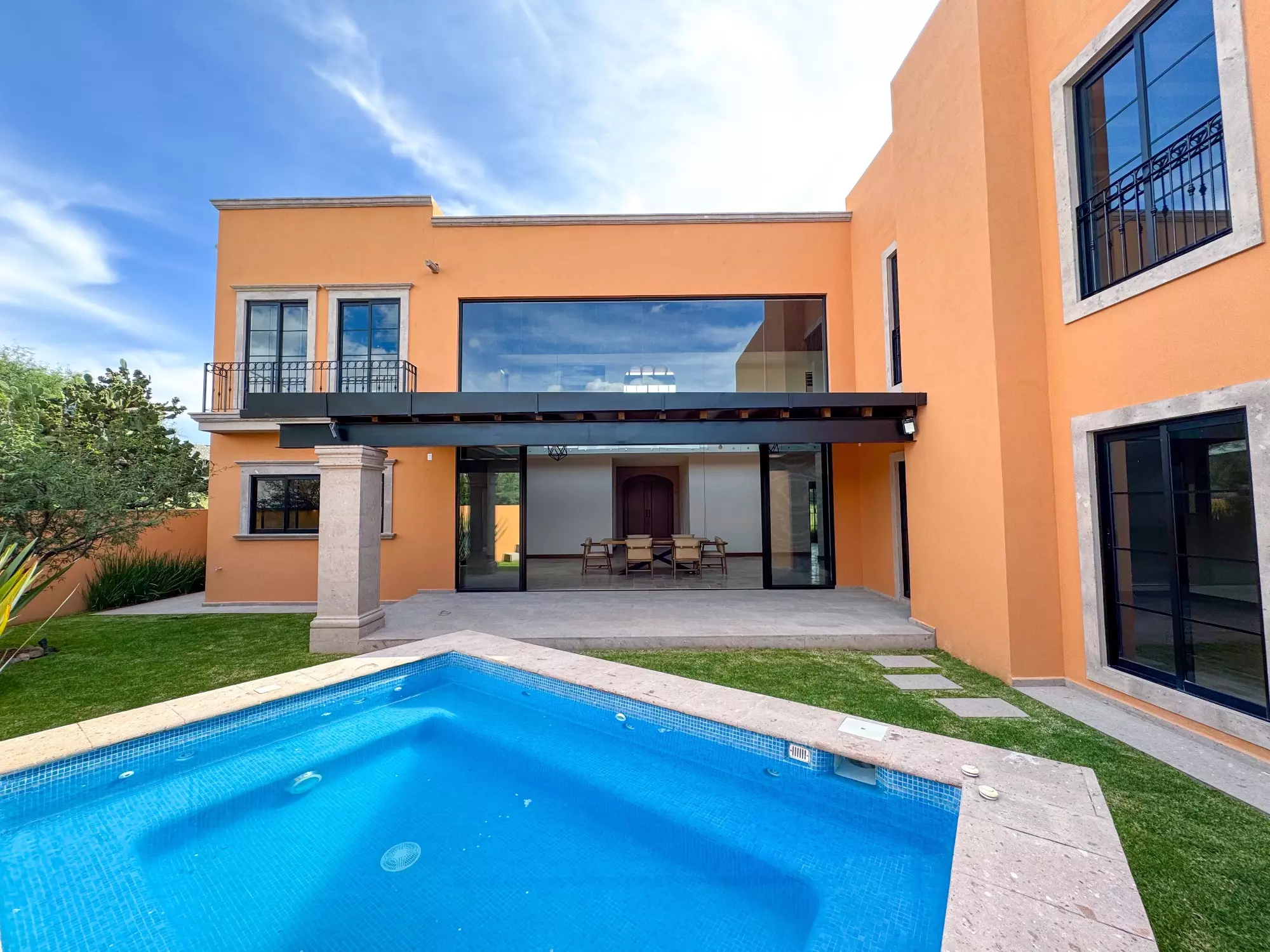 Casa Durazno - Vista Antigua, photo 1 of 19