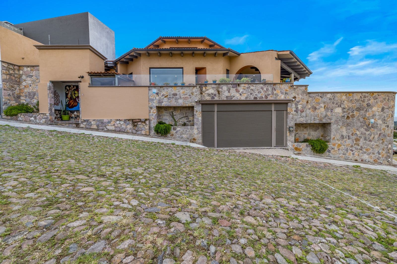 Villa Octavia, photo 1 of 26