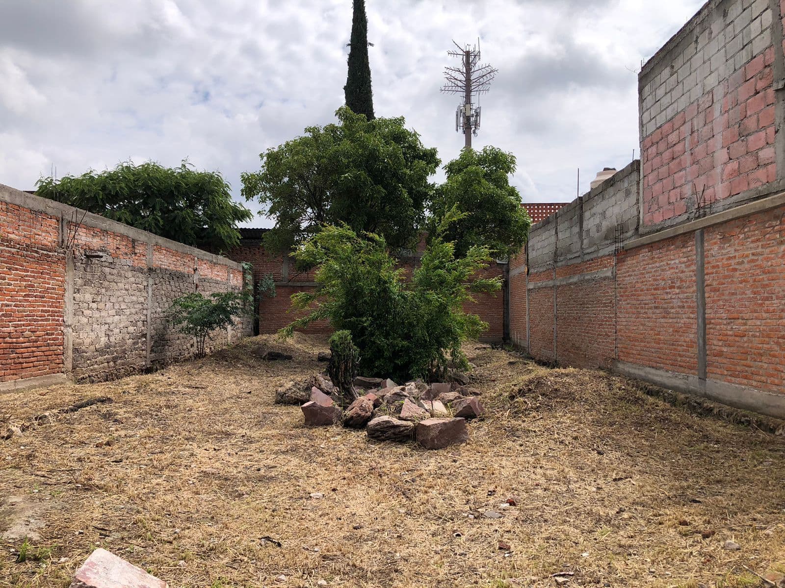 Lote Granada, photo 1 of 8
