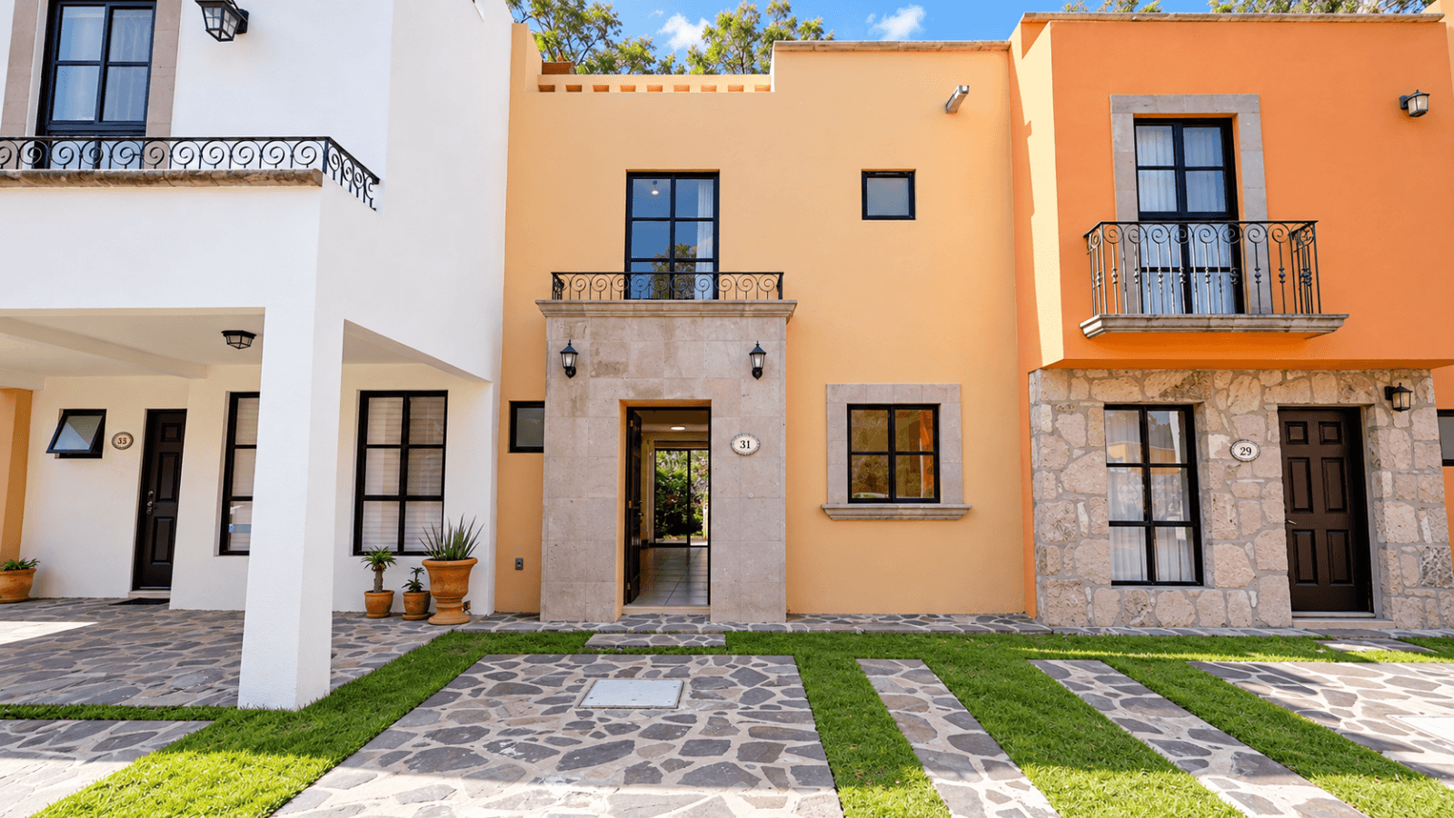 Casa Reliquia, photo 1 of 21