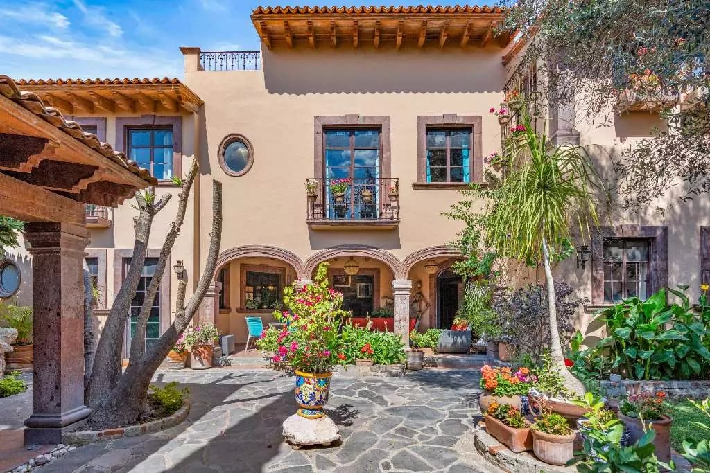Casa Sirena, photo 1 of 18