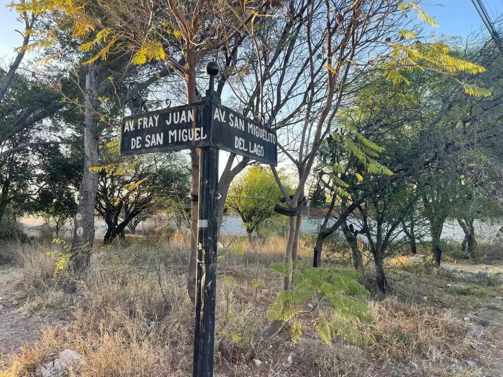 Esquina San Miguel Los Frailes, photo 1 of 7