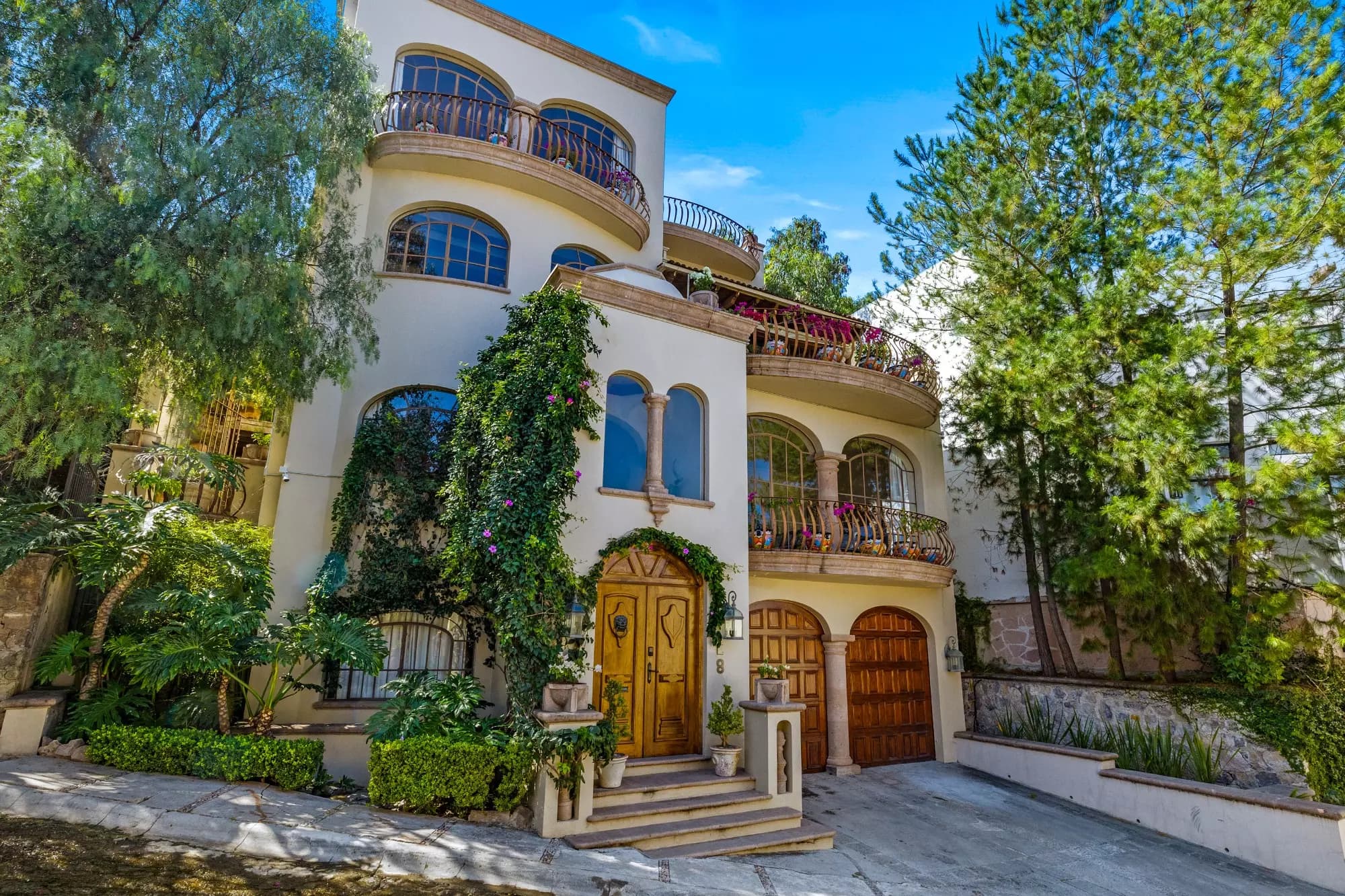 A home for sale in Balcones, San Miguel de Allende