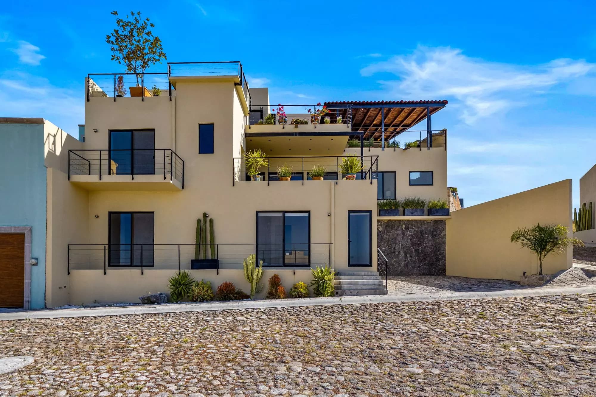 Casa Diana, photo 1 of 30