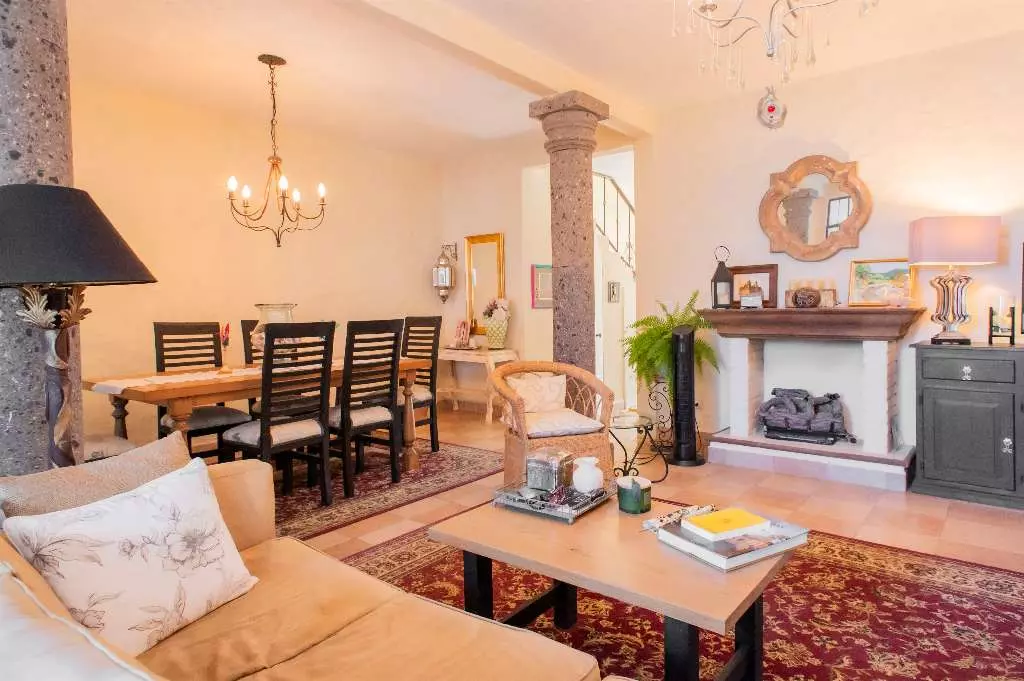 Casa Vasco, photo 1 of 18