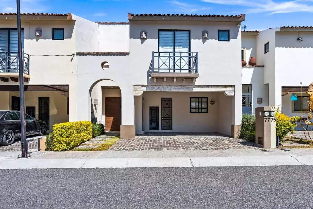Casa Oscar, photo 1 of 14
