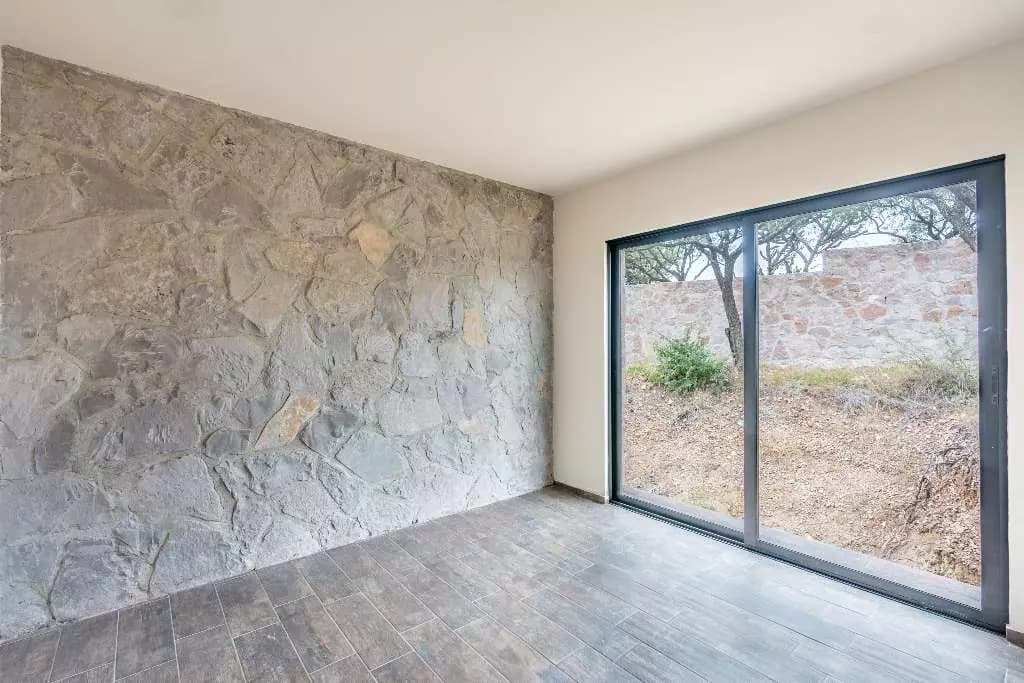 Condo Cascada, photo 1 of 8
